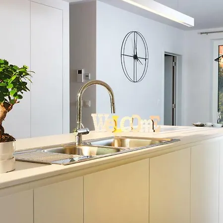 Apartment B2b Luxury Services Included *